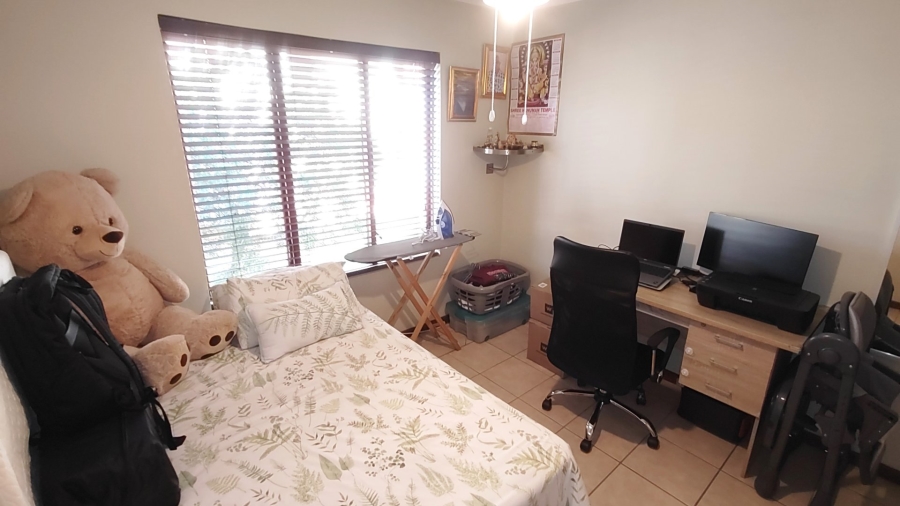 2 Bedroom Property for Sale in Montana Tuine Gauteng
