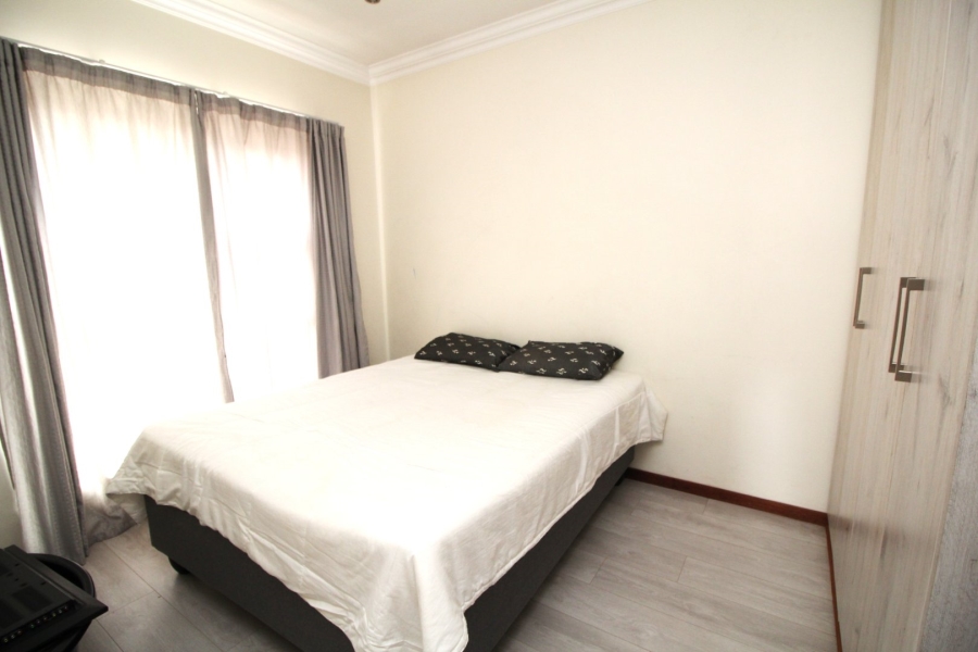 To Let 4 Bedroom Property for Rent in Thatchfield Hills Gauteng