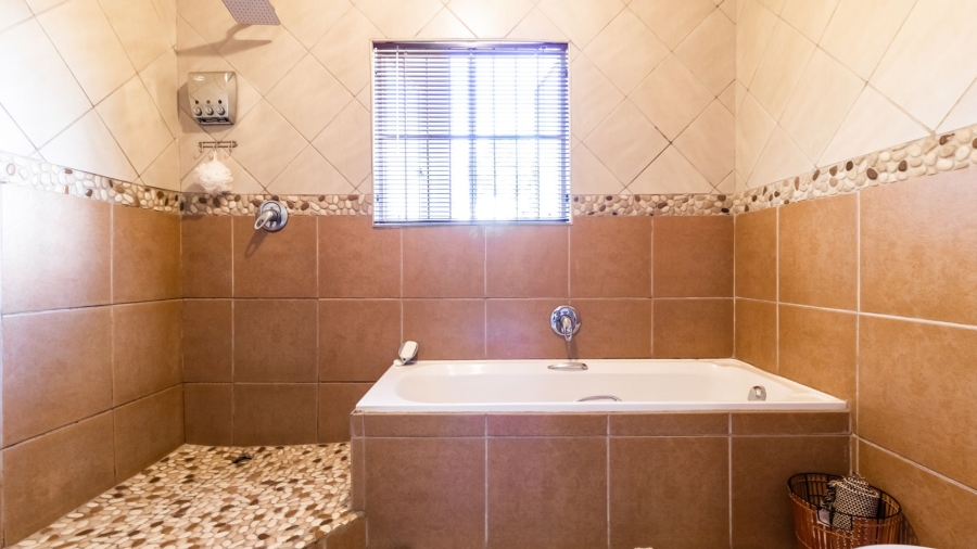 3 Bedroom Property for Sale in Birchleigh North Gauteng