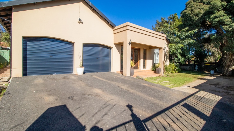 3 Bedroom Property for Sale in Birchleigh North Gauteng