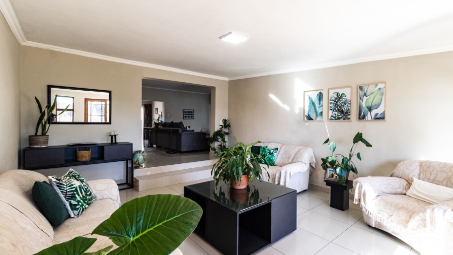 3 Bedroom Property for Sale in Birchleigh North Gauteng