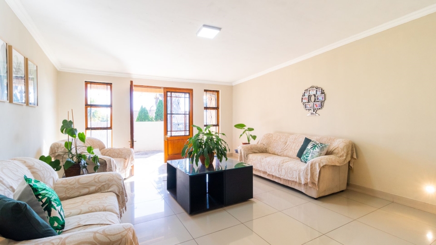 3 Bedroom Property for Sale in Birchleigh North Gauteng