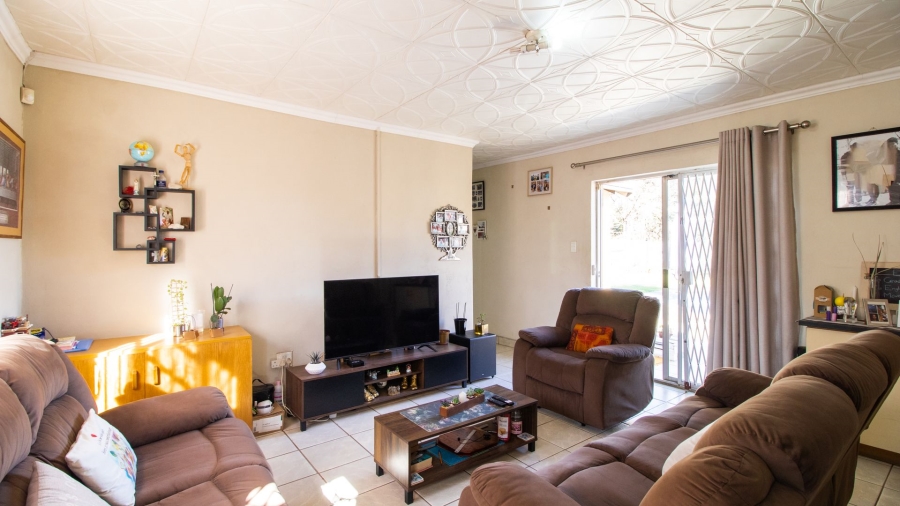 3 Bedroom Property for Sale in Birchleigh North Gauteng