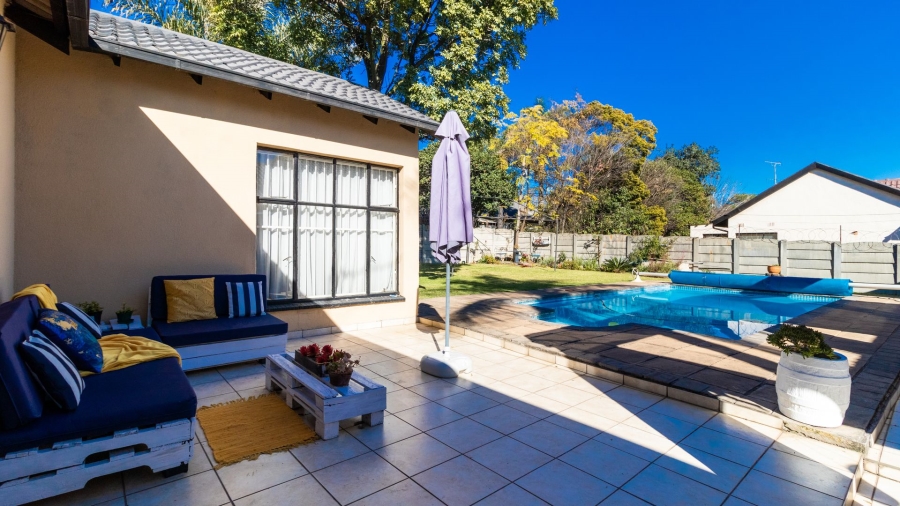 3 Bedroom Property for Sale in Birchleigh North Gauteng