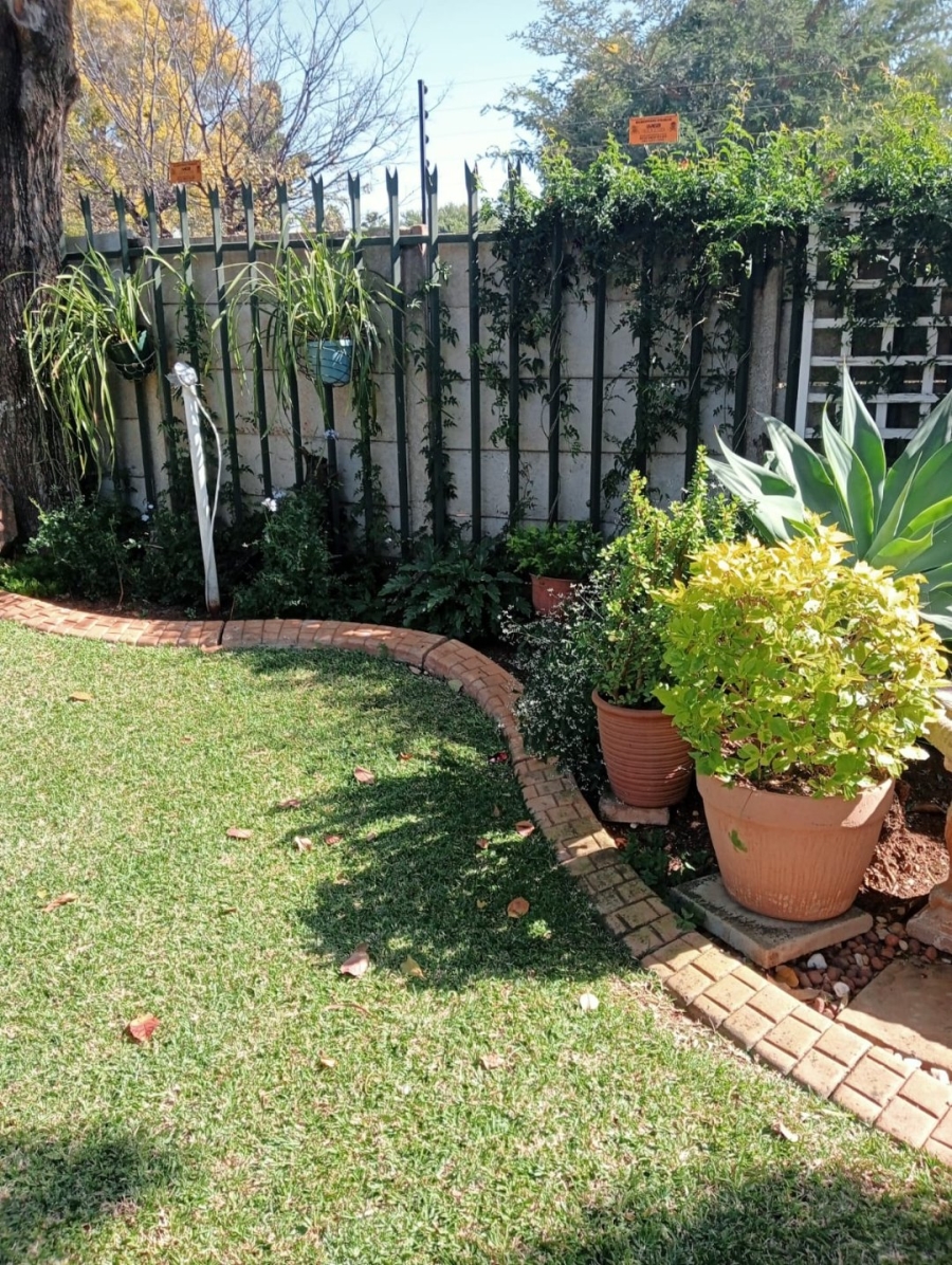 4 Bedroom Property for Sale in Doornpoort Gauteng