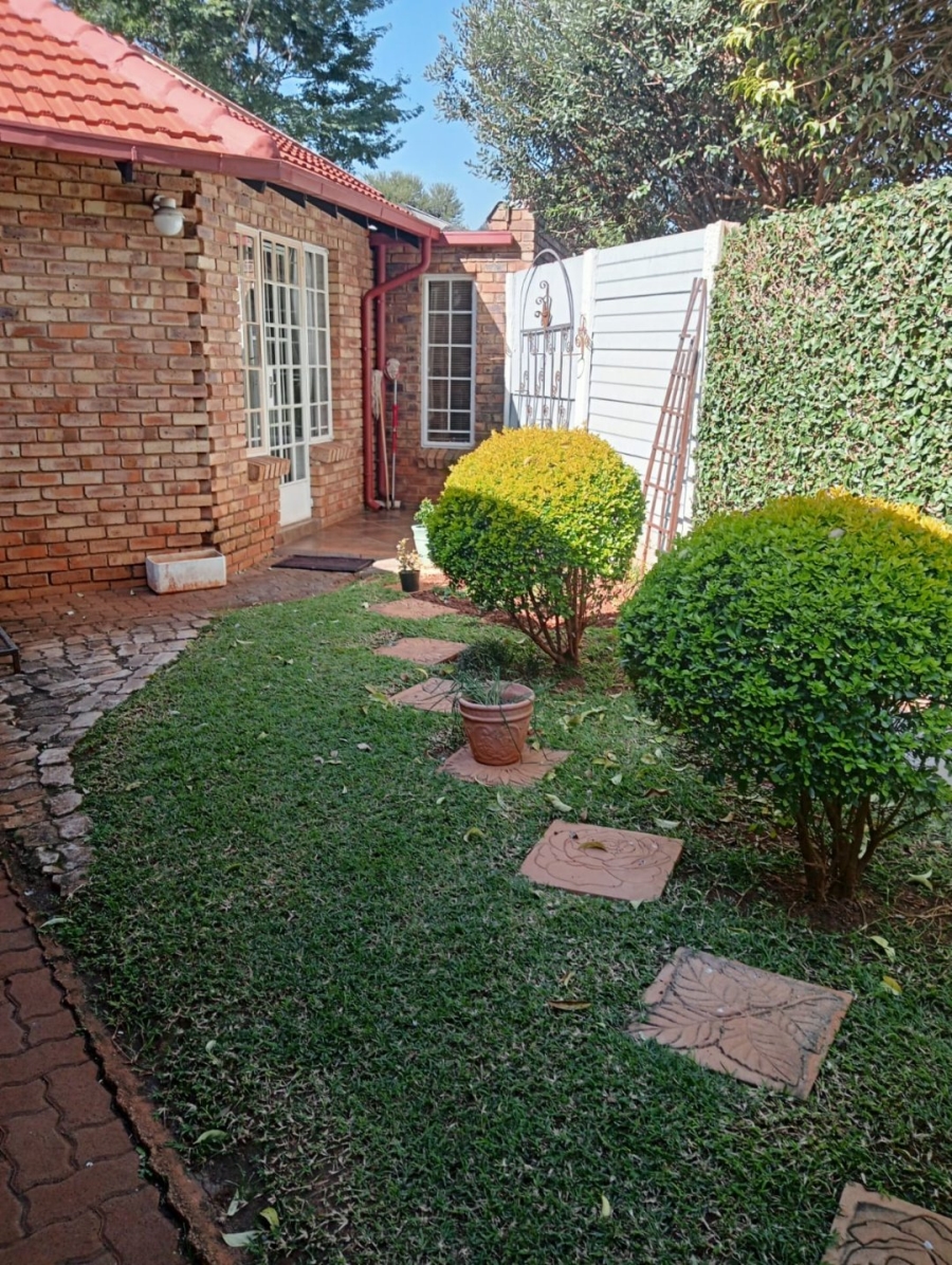 4 Bedroom Property for Sale in Doornpoort Gauteng
