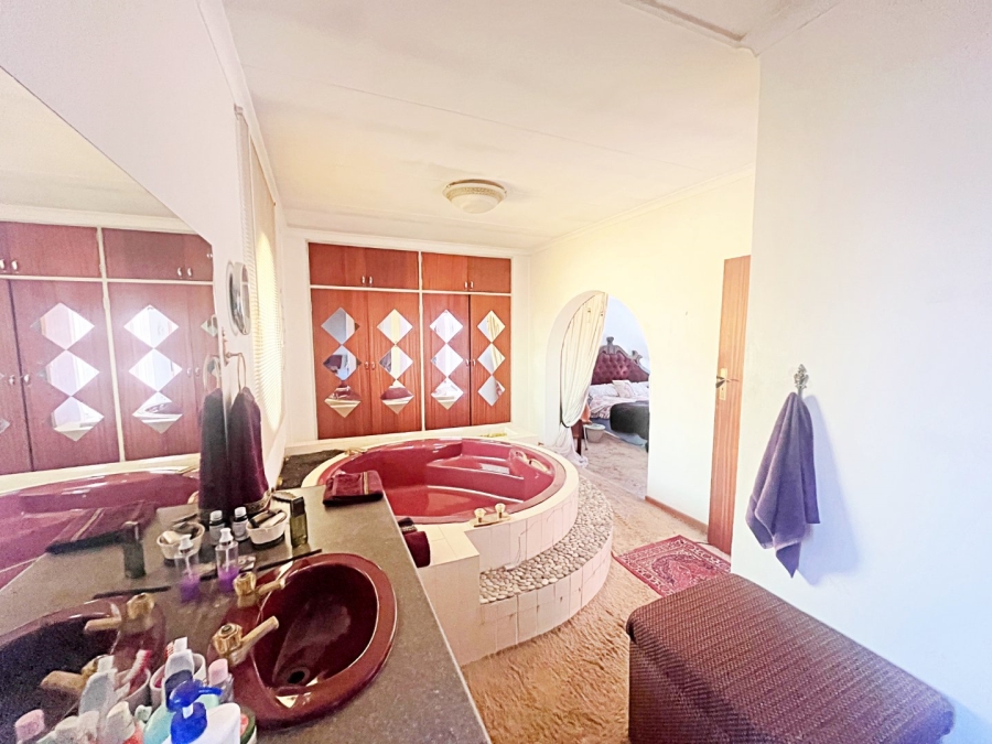 3 Bedroom Property for Sale in Wierda Park Gauteng
