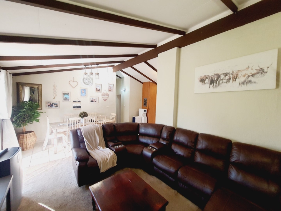 4 Bedroom Property for Sale in Elardus Park Gauteng