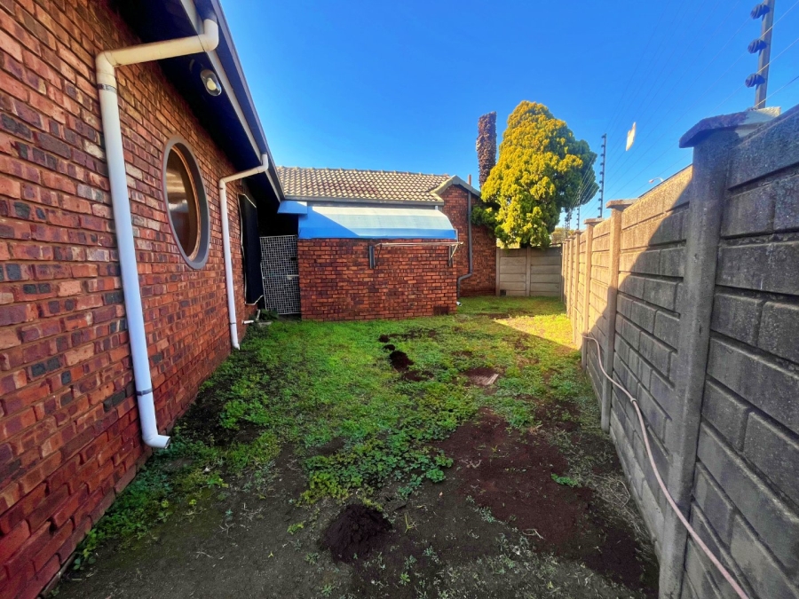 3 Bedroom Property for Sale in Wierda Park Gauteng