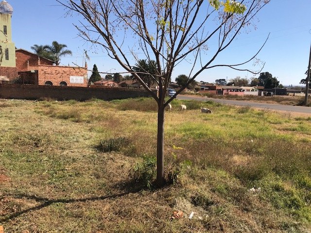  Bedroom Property for Sale in Lenasia Ext 10 Gauteng