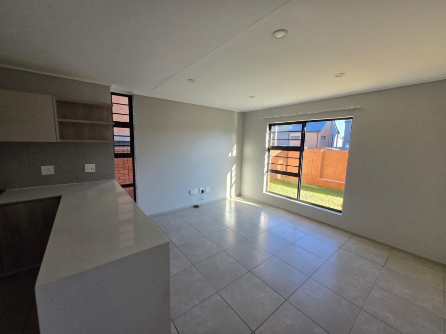 To Let 3 Bedroom Property for Rent in Rooihuiskraal North Gauteng