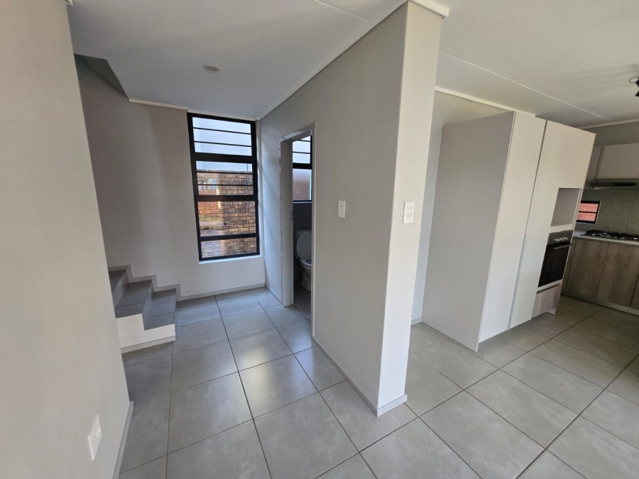 To Let 3 Bedroom Property for Rent in Rooihuiskraal North Gauteng