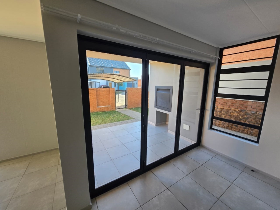 To Let 3 Bedroom Property for Rent in Rooihuiskraal North Gauteng