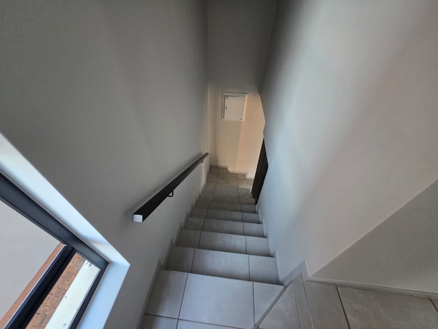 To Let 3 Bedroom Property for Rent in Rooihuiskraal North Gauteng