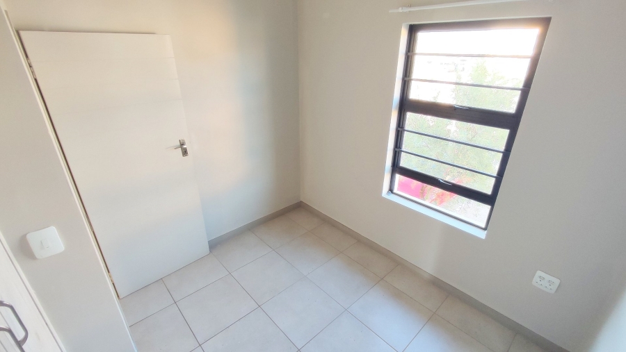 3 Bedroom Property for Sale in Amberfield Gauteng