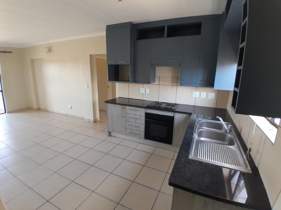 To Let 2 Bedroom Property for Rent in Barbeque Downs Gauteng