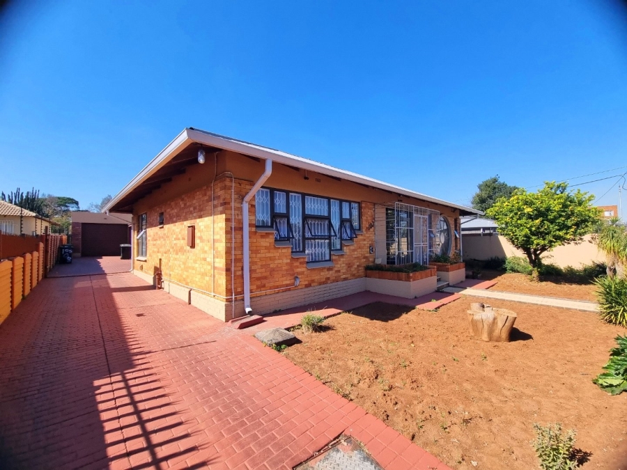 3 Bedroom Property for Sale in Florentia Gauteng