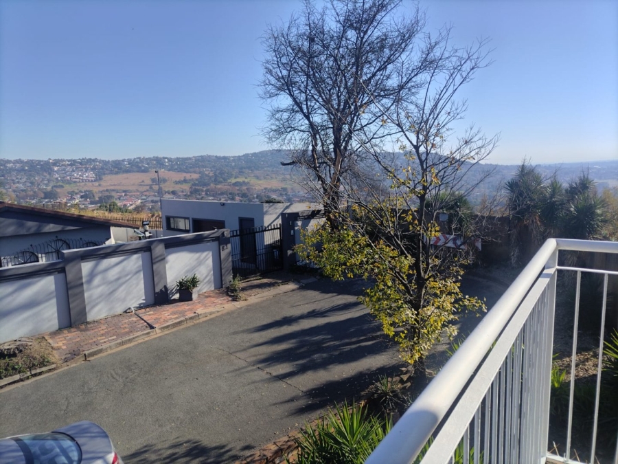 3 Bedroom Property for Sale in Sophiatown Gauteng
