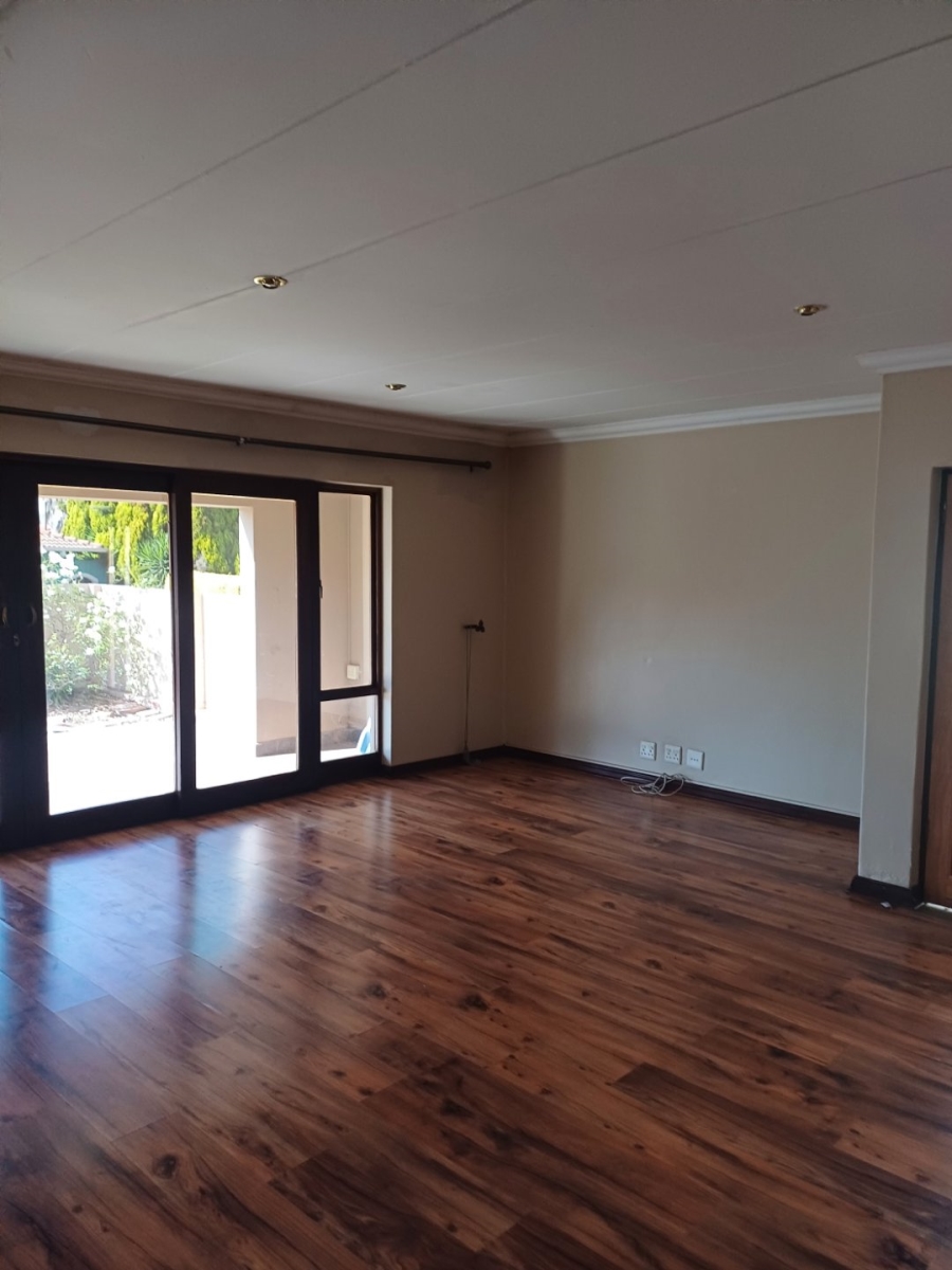 3 Bedroom Property for Sale in Willow Acres Ext 10 Gauteng