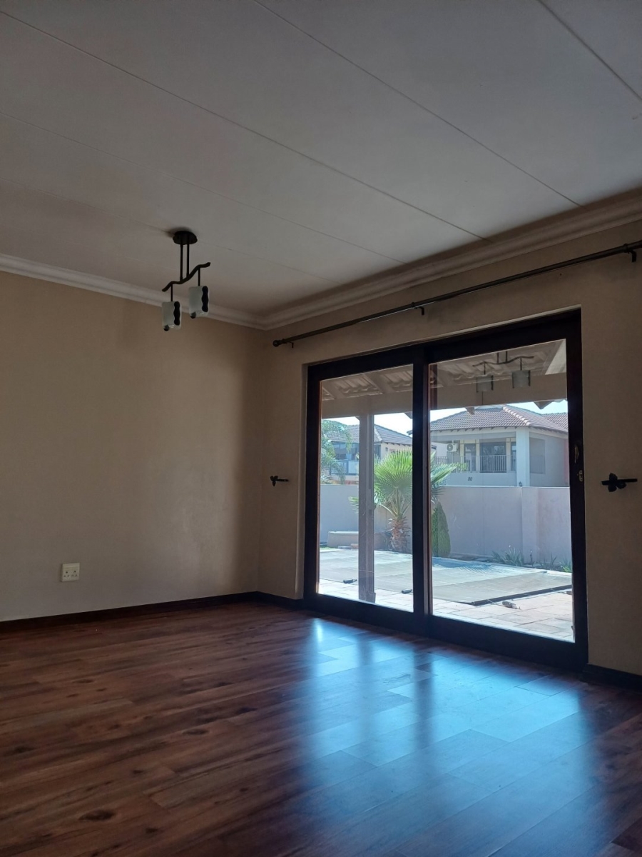 3 Bedroom Property for Sale in Willow Acres Ext 10 Gauteng