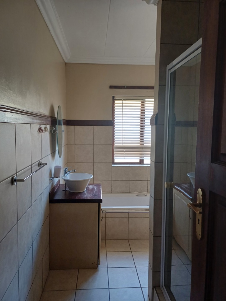 3 Bedroom Property for Sale in Willow Acres Ext 10 Gauteng