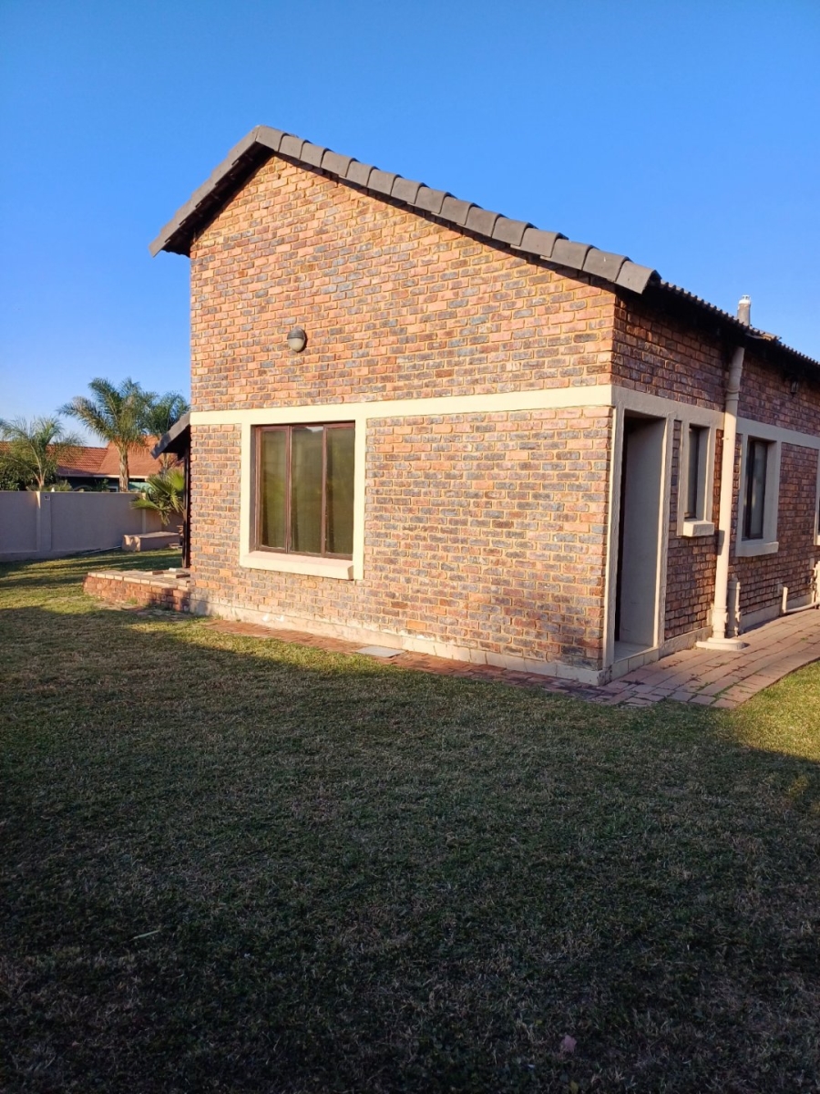 3 Bedroom Property for Sale in Willow Acres Ext 10 Gauteng