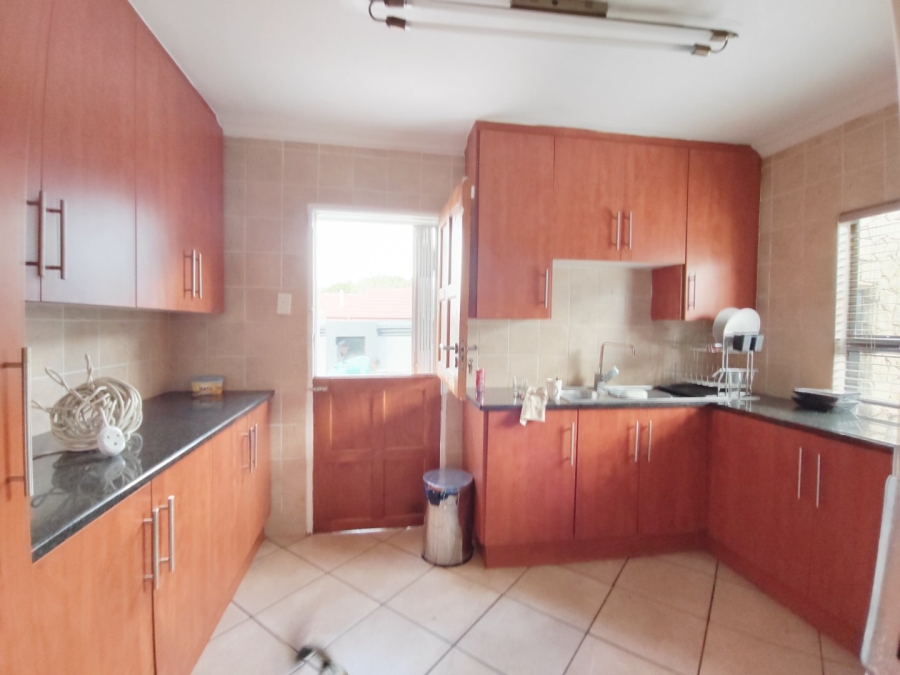 6 Bedroom Property for Sale in Montana Park Gauteng