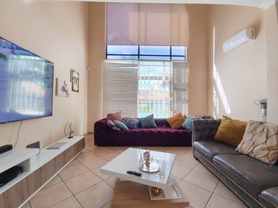 6 Bedroom Property for Sale in Montana Park Gauteng