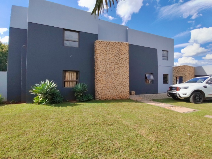 6 Bedroom Property for Sale in Montana Park Gauteng