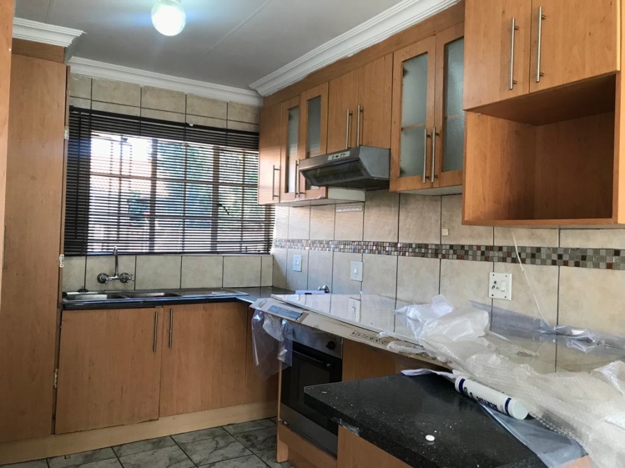 To Let 3 Bedroom Property for Rent in Norkem Park Gauteng