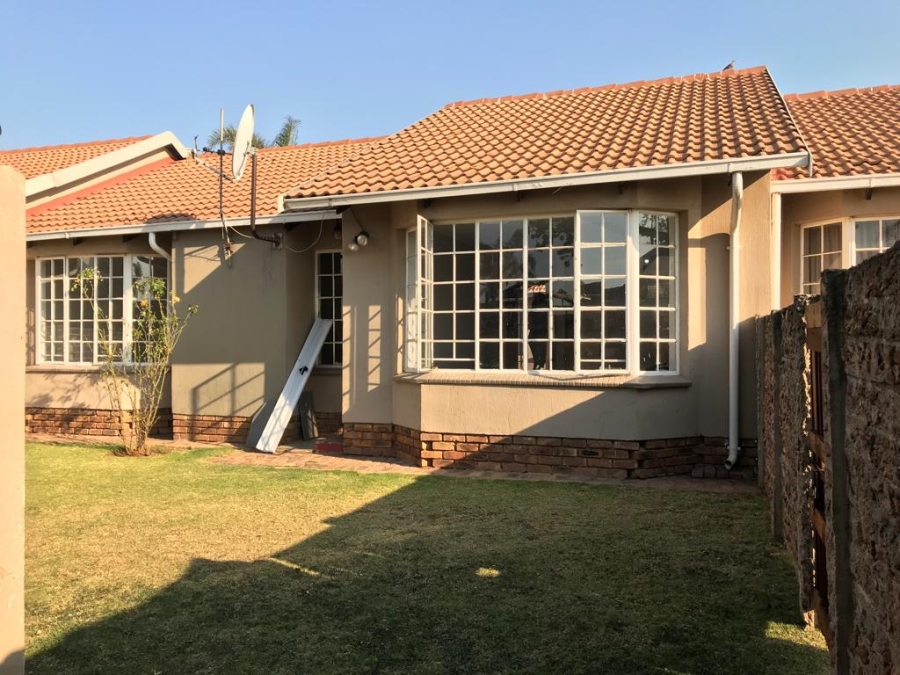 To Let 3 Bedroom Property for Rent in Norkem Park Gauteng
