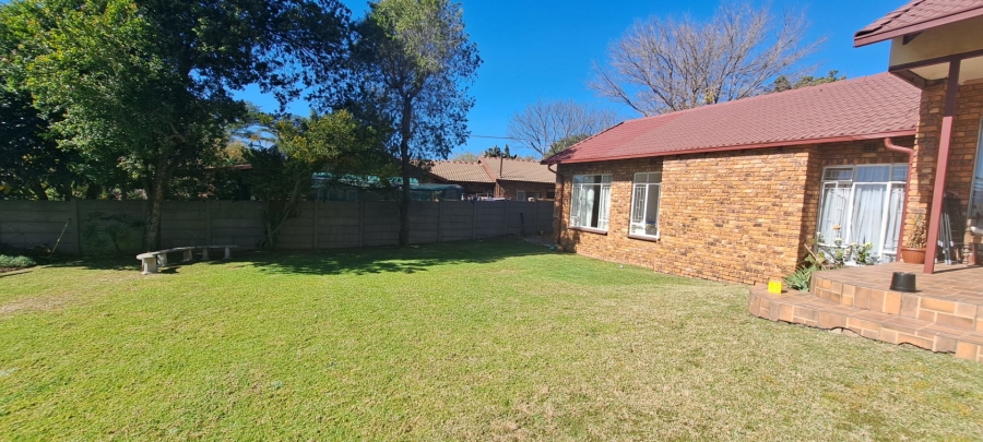 To Let 3 Bedroom Property for Rent in Edenvale Central Gauteng