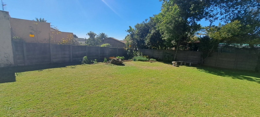 To Let 3 Bedroom Property for Rent in Edenvale Central Gauteng