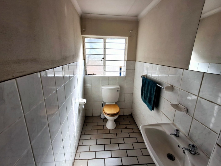 Commercial Property for Sale in Roodia Gauteng