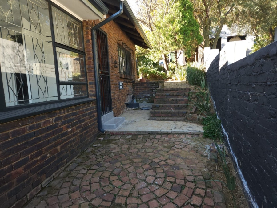 To Let 2 Bedroom Property for Rent in Mulbarton Gauteng