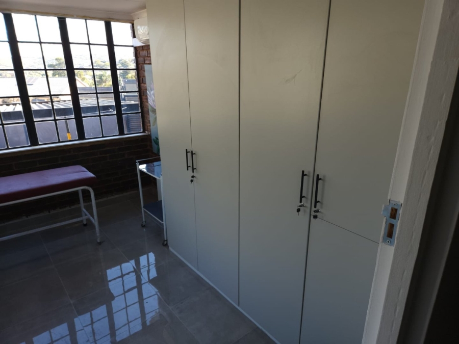 To Let 2 Bedroom Property for Rent in Mulbarton Gauteng