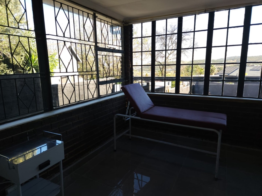 To Let 2 Bedroom Property for Rent in Mulbarton Gauteng
