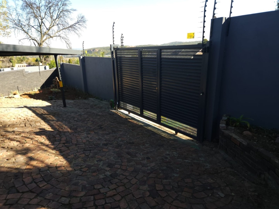 To Let 2 Bedroom Property for Rent in Mulbarton Gauteng