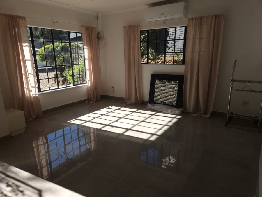 To Let 2 Bedroom Property for Rent in Mulbarton Gauteng