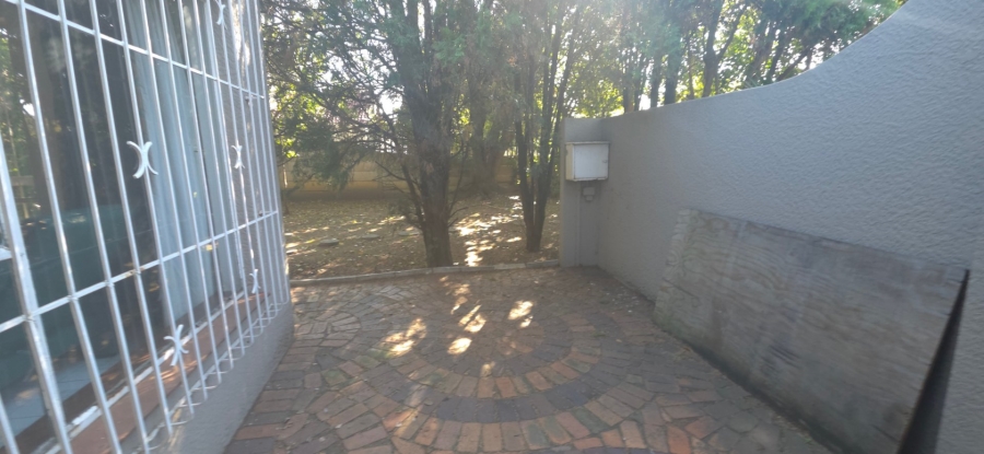 3 Bedroom Property for Sale in Brackenhurst Gauteng