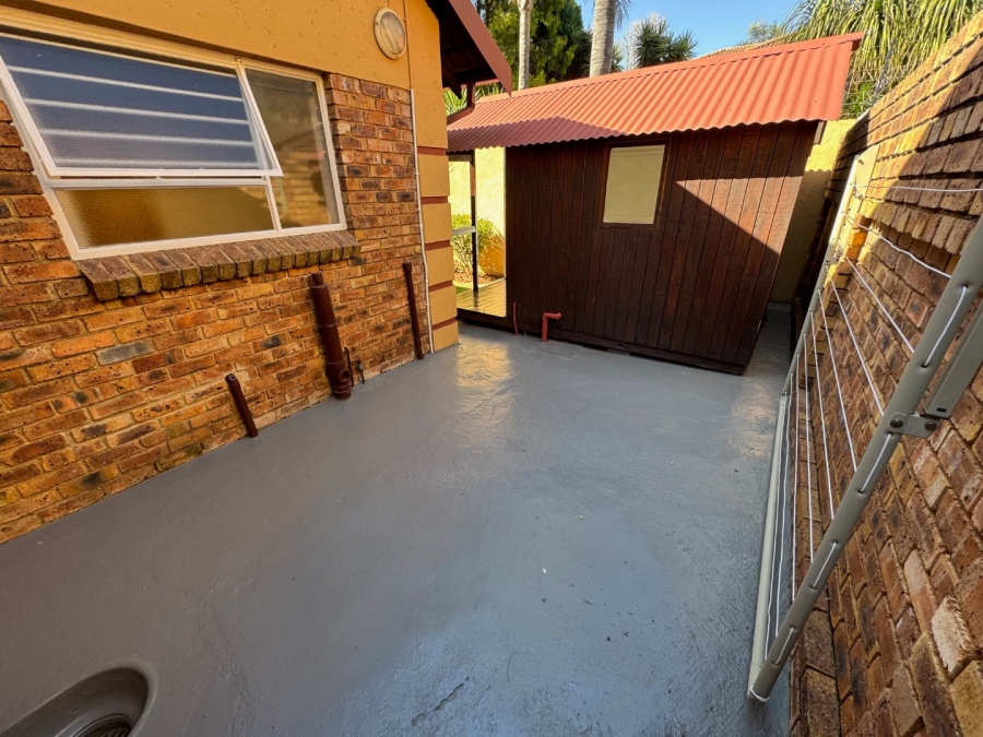 3 Bedroom Property for Sale in Glen Marais Gauteng
