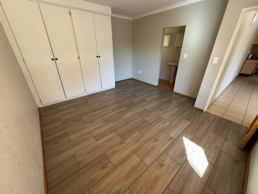 3 Bedroom Property for Sale in Glen Marais Gauteng