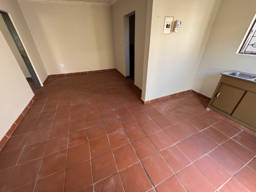 5 Bedroom Property for Sale in Edleen Gauteng
