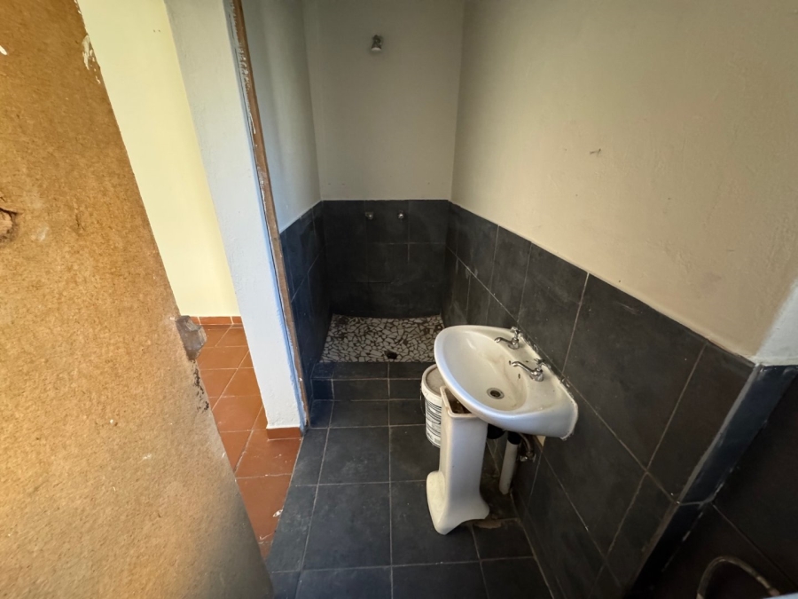 5 Bedroom Property for Sale in Edleen Gauteng