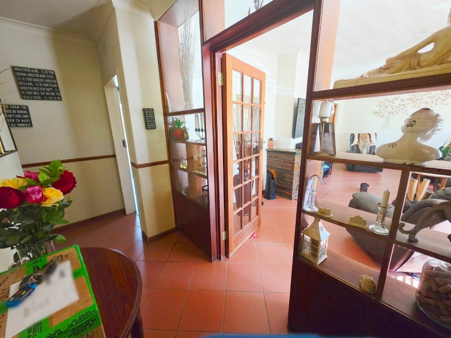 3 Bedroom Property for Sale in Morehill Gauteng