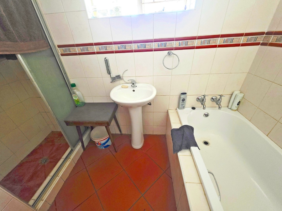 3 Bedroom Property for Sale in Morehill Gauteng