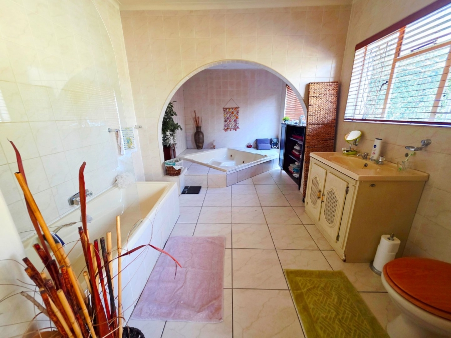 3 Bedroom Property for Sale in Morehill Gauteng