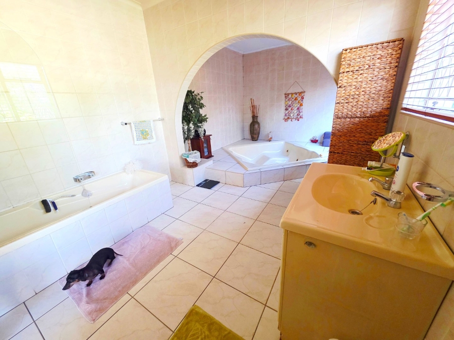 3 Bedroom Property for Sale in Morehill Gauteng