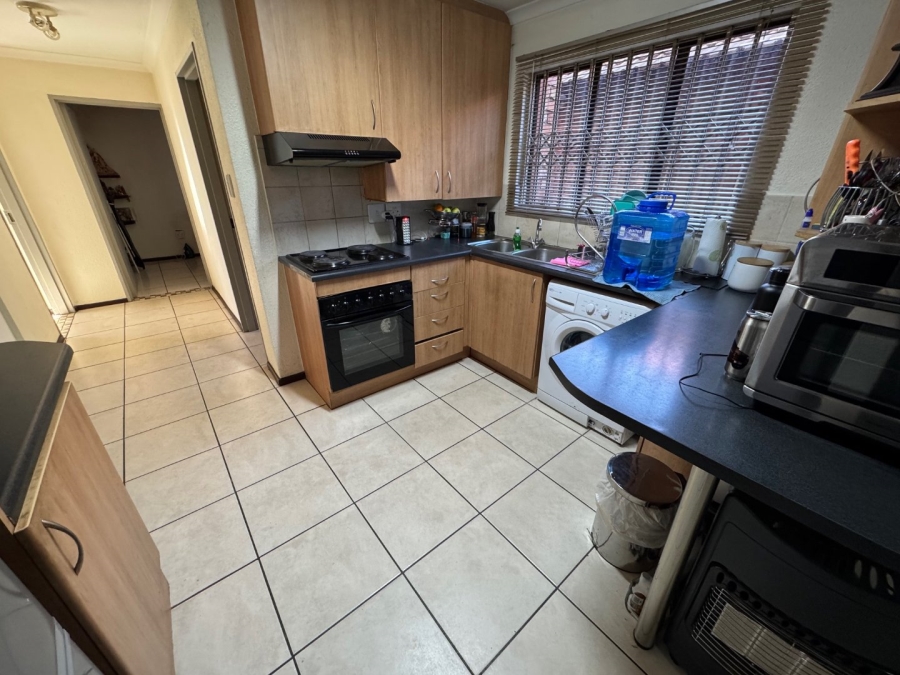 3 Bedroom Property for Sale in Edleen Gauteng