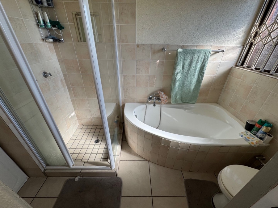 3 Bedroom Property for Sale in Edleen Gauteng